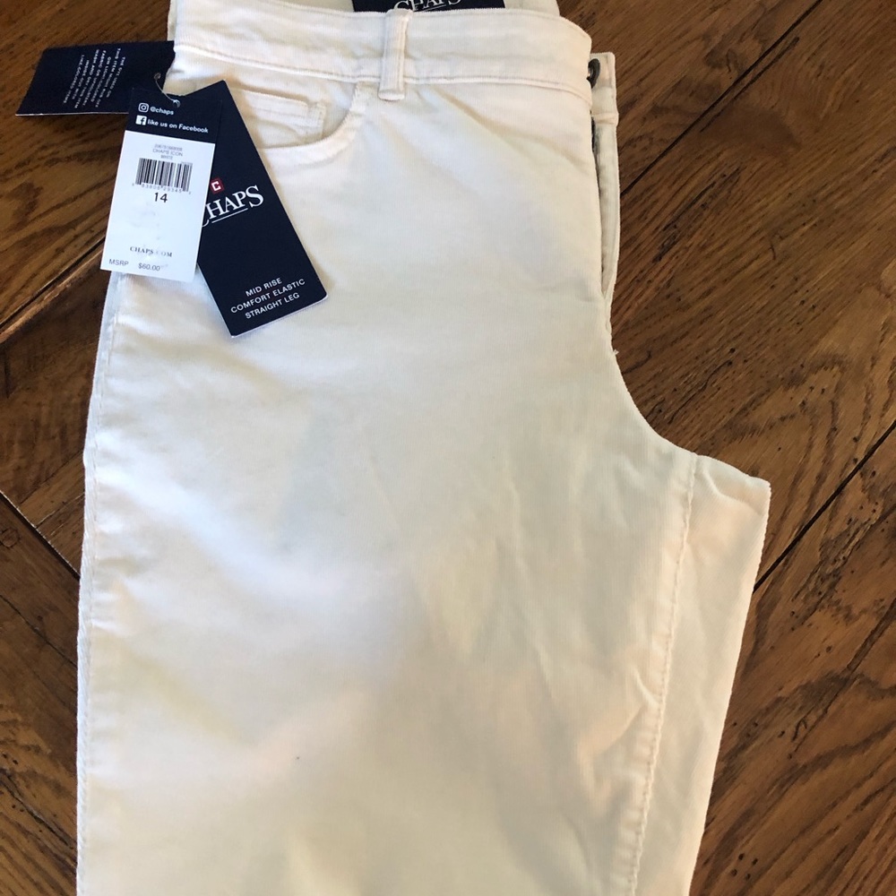 NWT Women’s Chaps Straight Leg Corduroy Pants. Size 14. Ivory